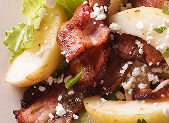 Ensalada fresca de tocino y manzana