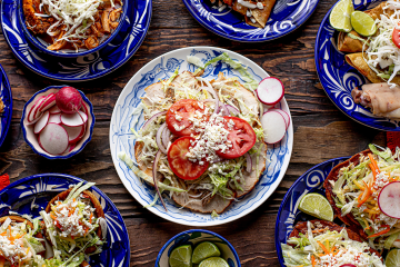 Cómo hacer rendir la comida en tu noche mexicana sin gastar de más